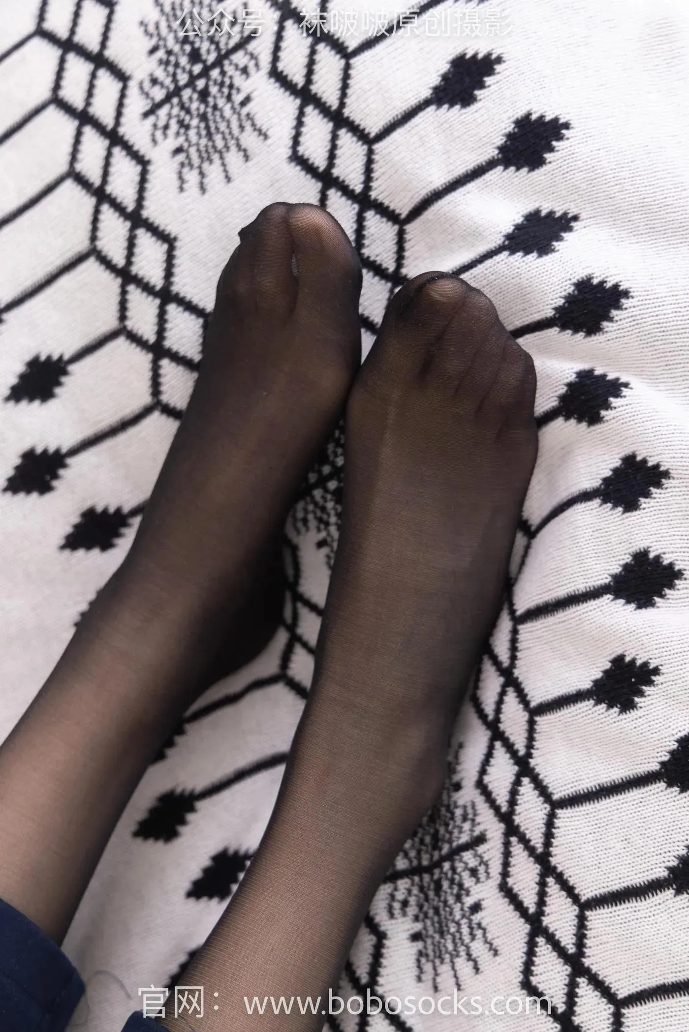 [BoBoSocks袜啵啵]NO.135 小甜豆-高跟鞋、黑丝（脚尖透明款）、裸足 [140P]插图3